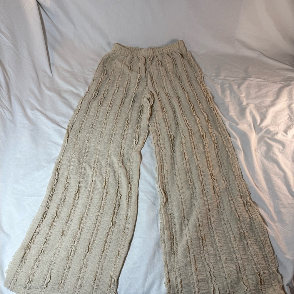 Women's Cream Textured Pants & Top Set - Picture 5 of 13
